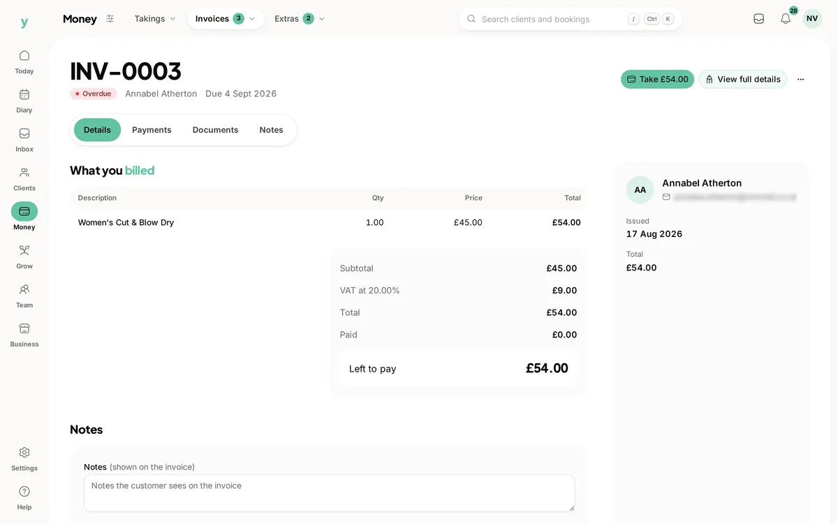 An overdue invoice in Youzse with the amount left to pay and a button to take the payment